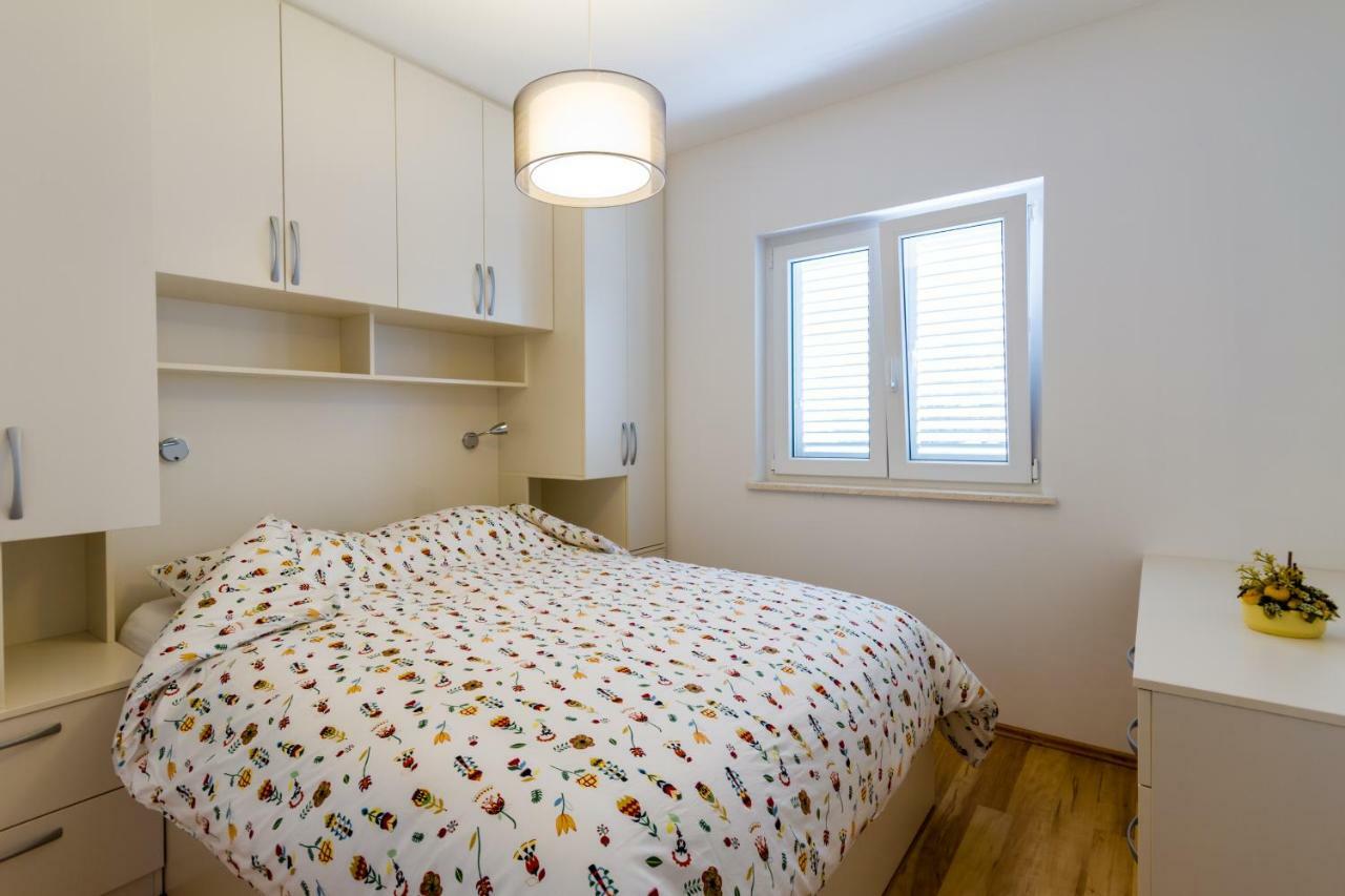 Apartman Orlando Zrnovo Εξωτερικό φωτογραφία