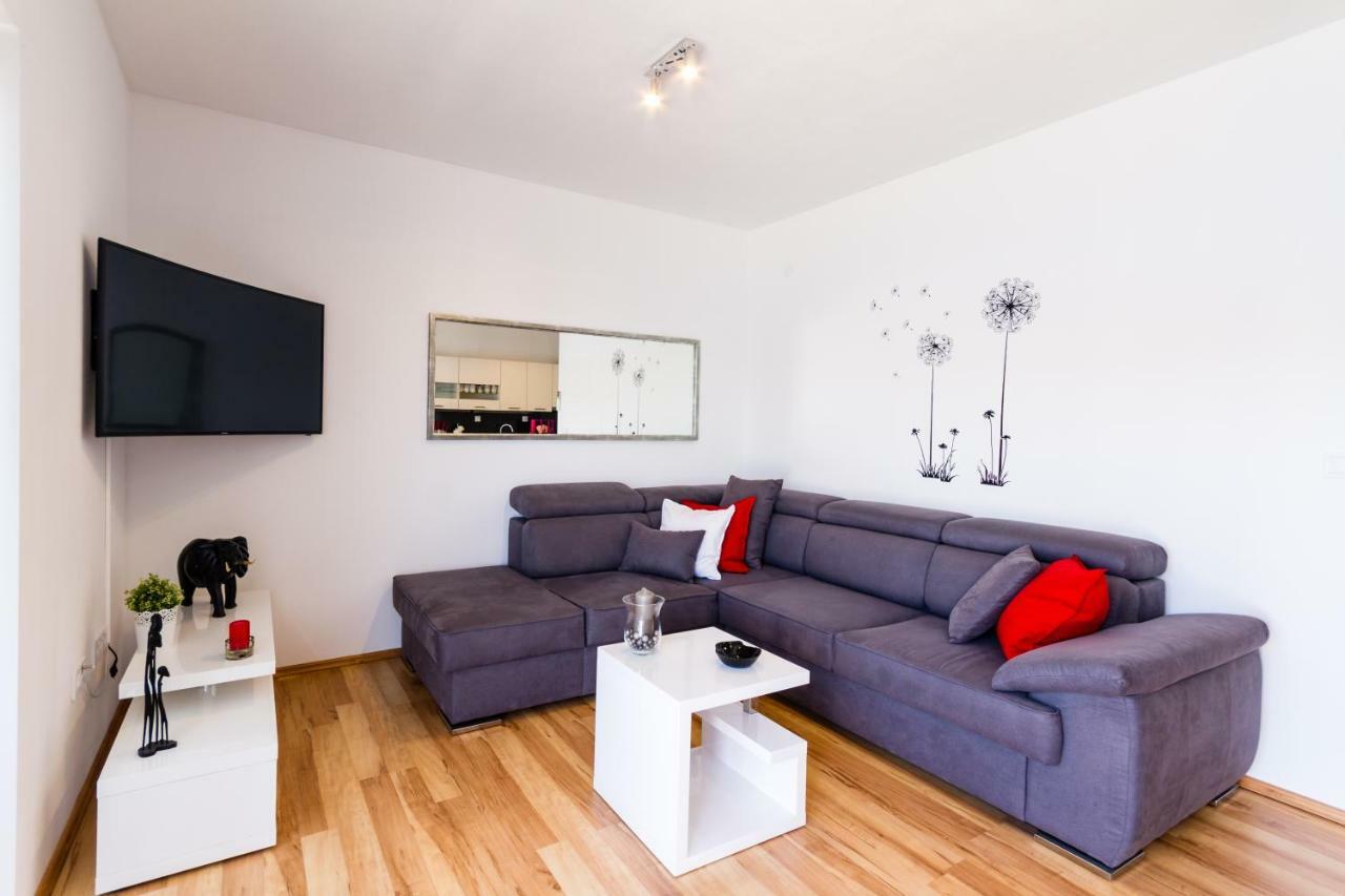 Apartman Orlando Zrnovo Εξωτερικό φωτογραφία